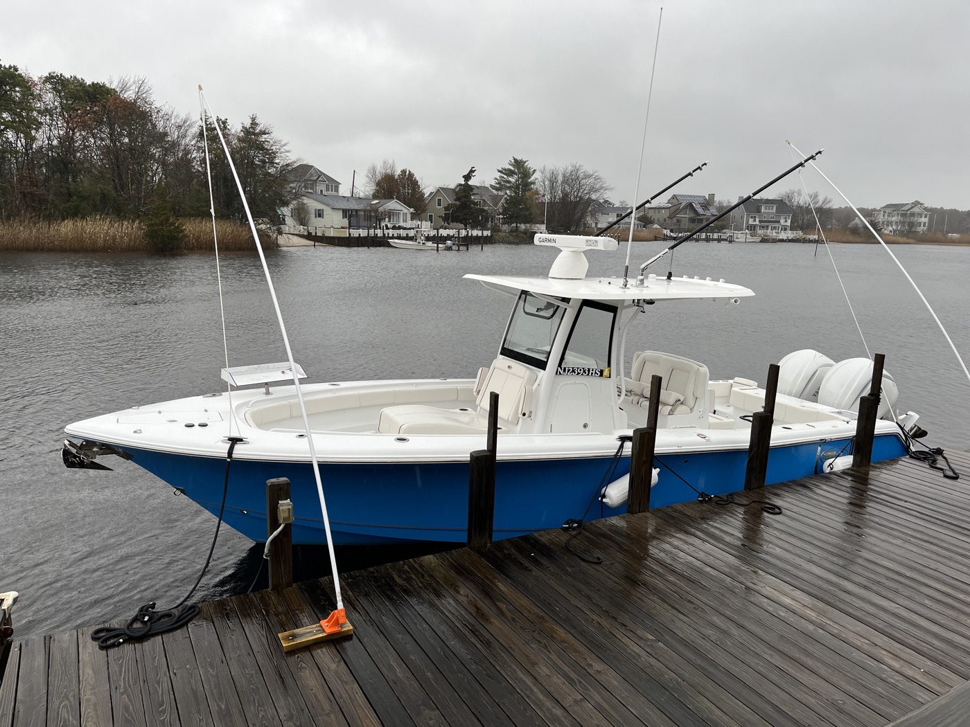 Sea Hunt Gamefish 30' charter boat